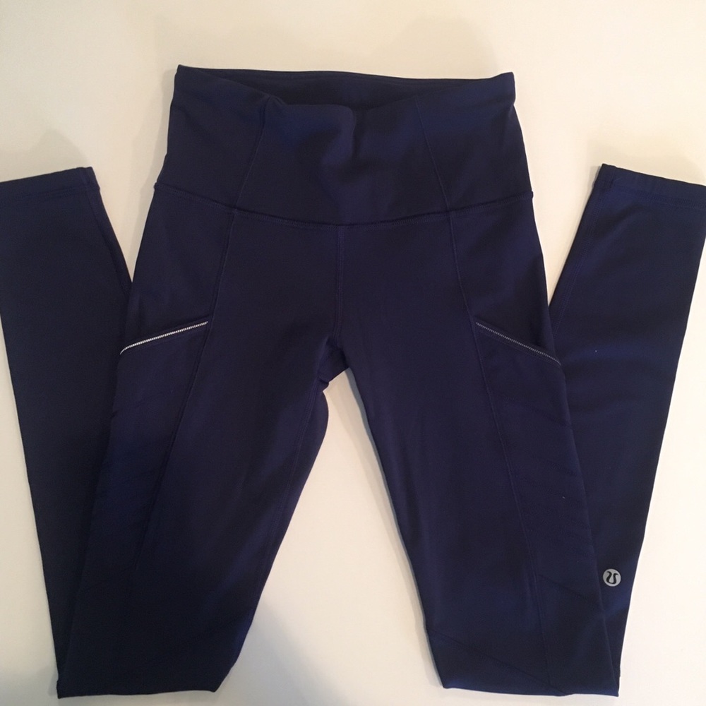 Lululemon leggings size 4 28”navy